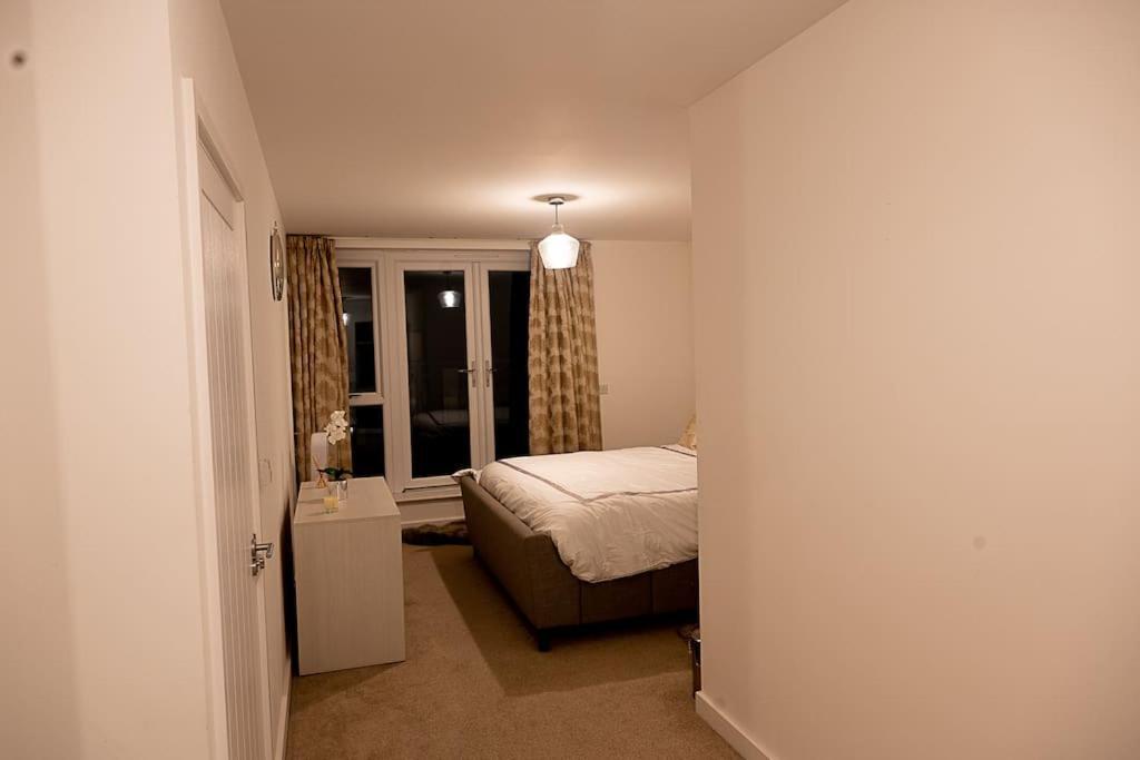 Exquisite Cozy House, Close To Train Station And Amenities Harold Wood Экстерьер фото