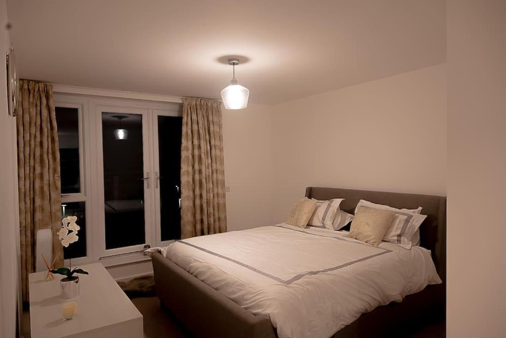 Exquisite Cozy House, Close To Train Station And Amenities Harold Wood Экстерьер фото